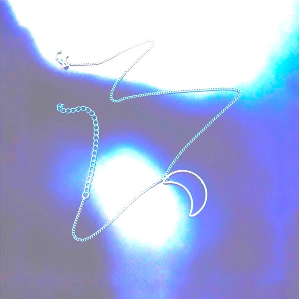 ༟༟ moon dangle ♡ ｡ ･ ˚ ⁺ ⭐